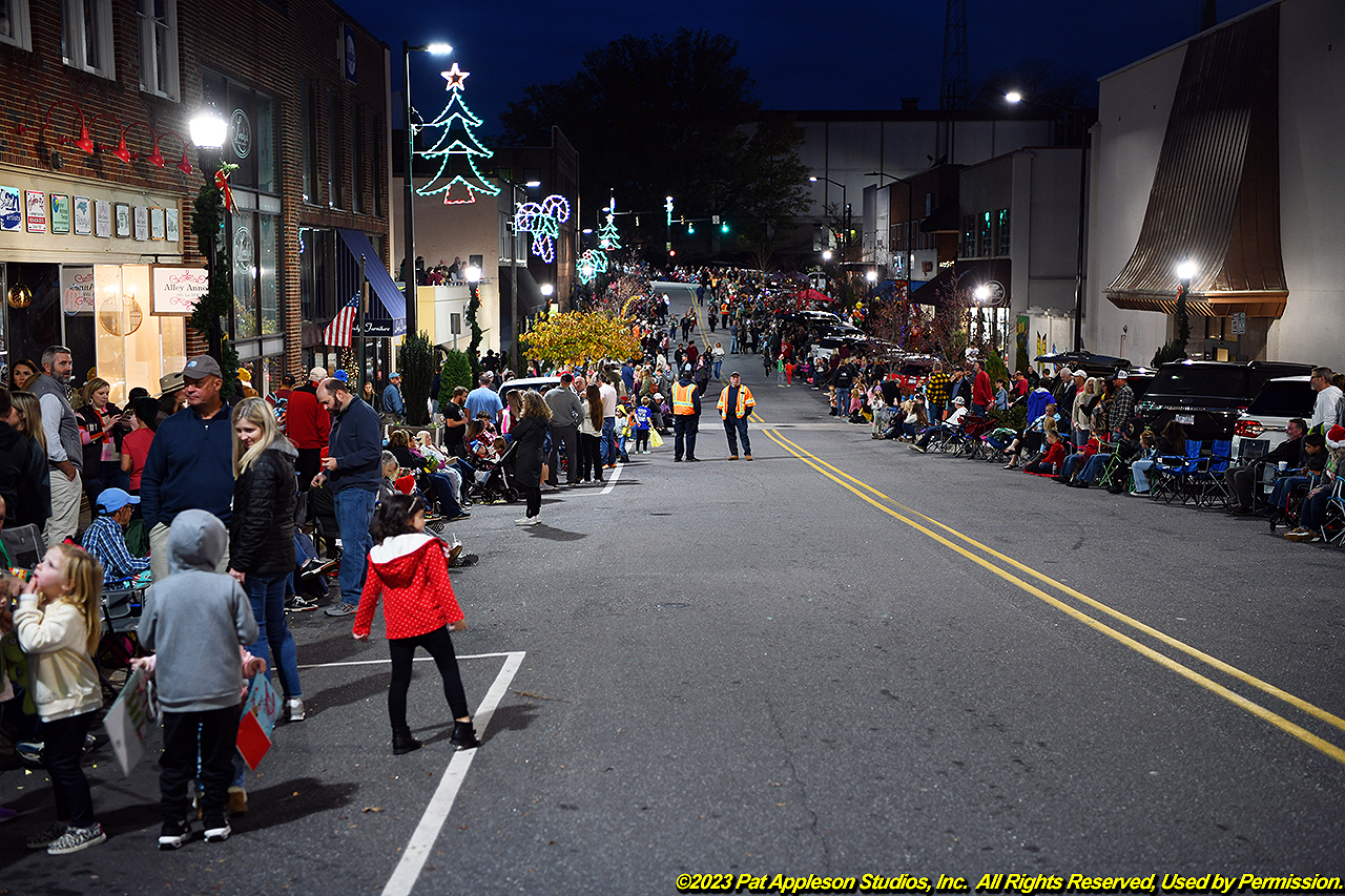 Hickory XMAS Parade Page1 111723